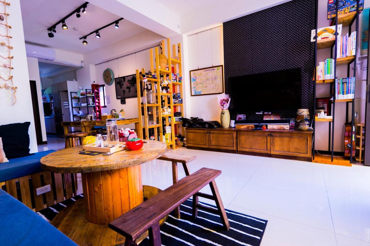 黑琵軼棧湖濱旅宿 K&B Happy Hostel Tainan Zewnętrze zdjęcie