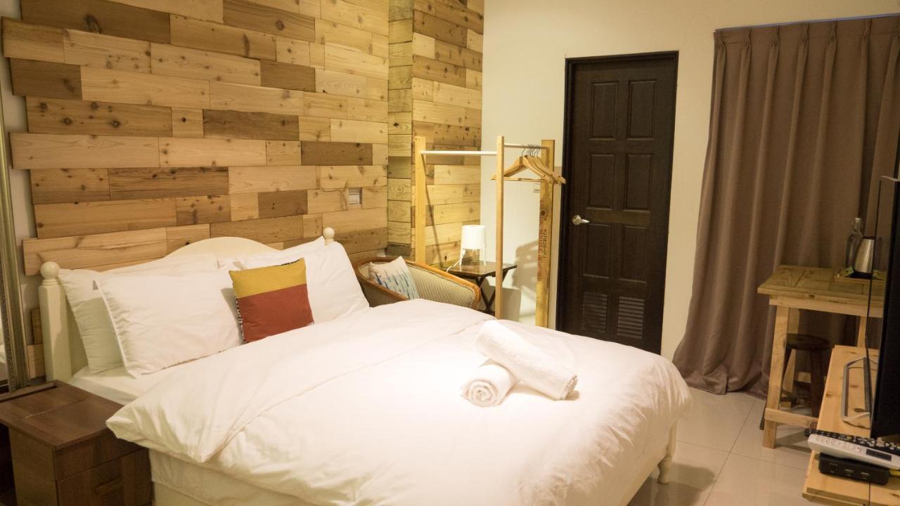 黑琵軼棧湖濱旅宿 K&B Happy Hostel Tainan Zewnętrze zdjęcie