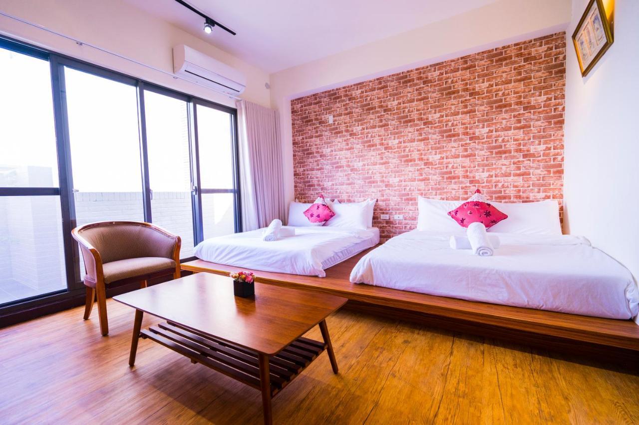 黑琵軼棧湖濱旅宿 K&B Happy Hostel Tainan Zewnętrze zdjęcie