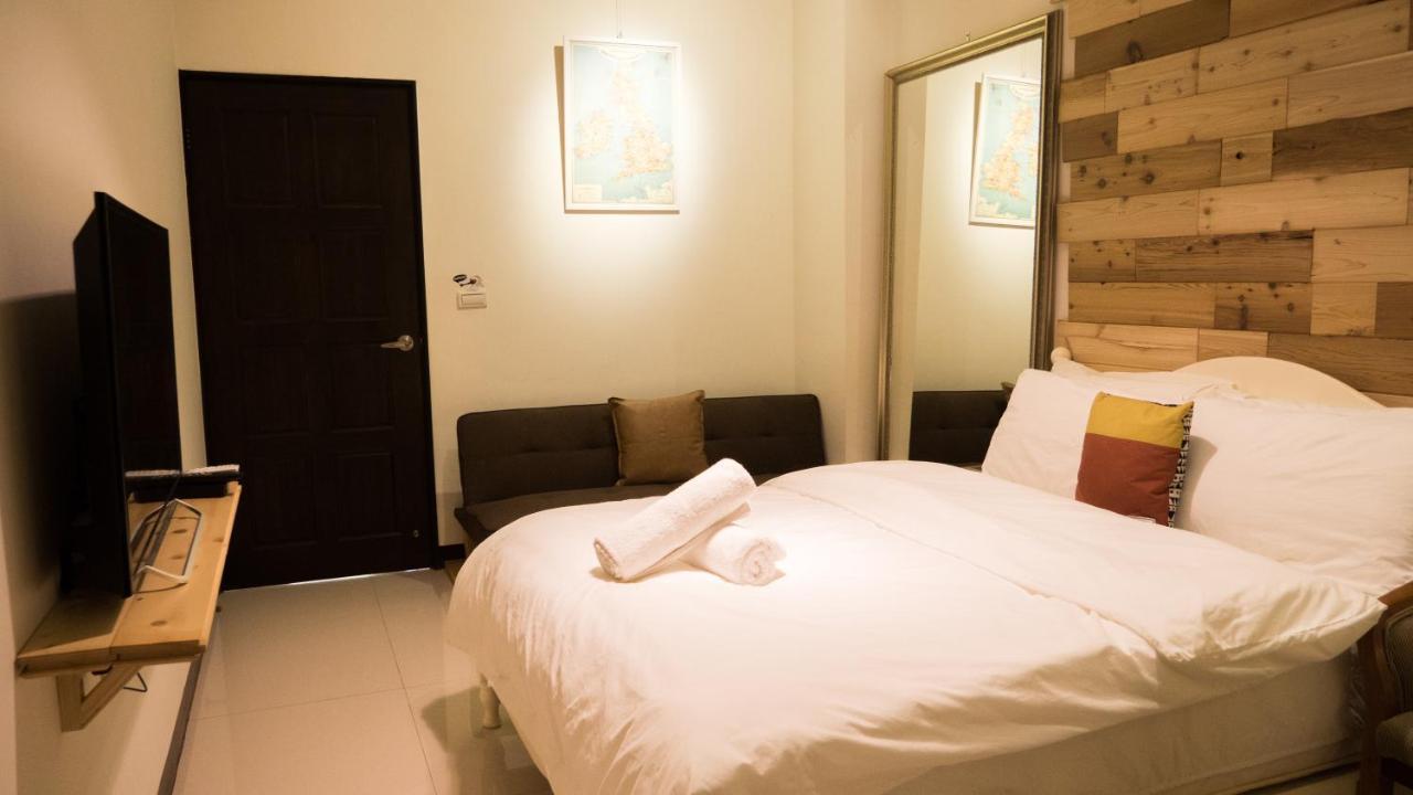 黑琵軼棧湖濱旅宿 K&B Happy Hostel Tainan Zewnętrze zdjęcie