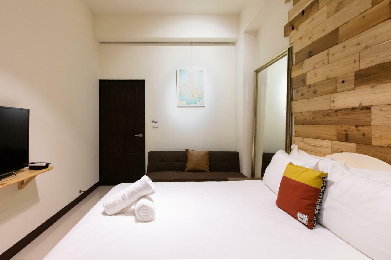 黑琵軼棧湖濱旅宿 K&B Happy Hostel Tainan Zewnętrze zdjęcie