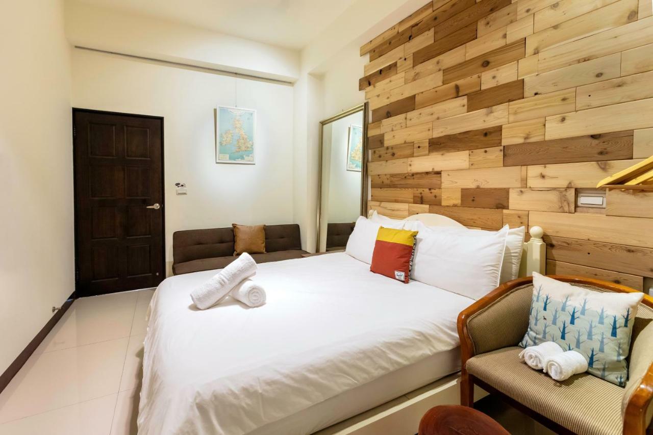 黑琵軼棧湖濱旅宿 K&B Happy Hostel Tainan Zewnętrze zdjęcie