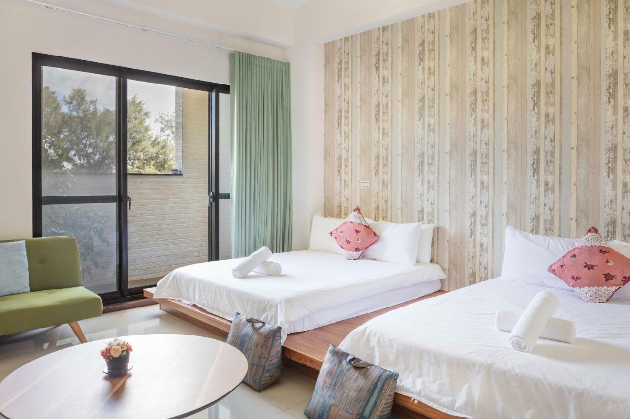 黑琵軼棧湖濱旅宿 K&B Happy Hostel Tainan Zewnętrze zdjęcie