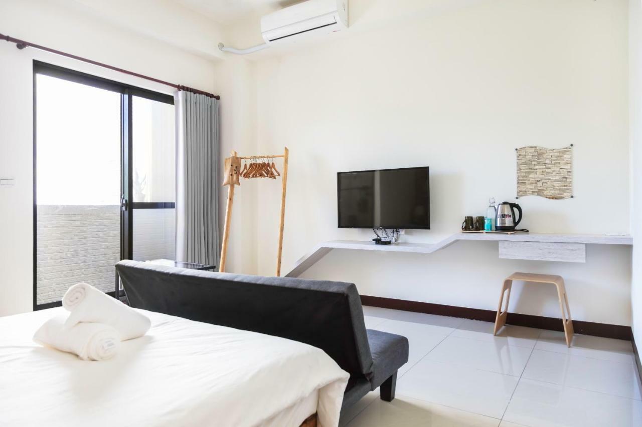 黑琵軼棧湖濱旅宿 K&B Happy Hostel Tainan Zewnętrze zdjęcie